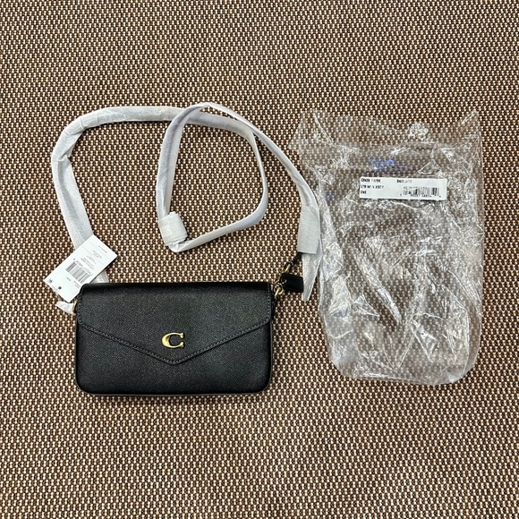 Coach Handbags - COACH WYN CROSSBODY HANDBAG BLACK NWT SOLD OUT!